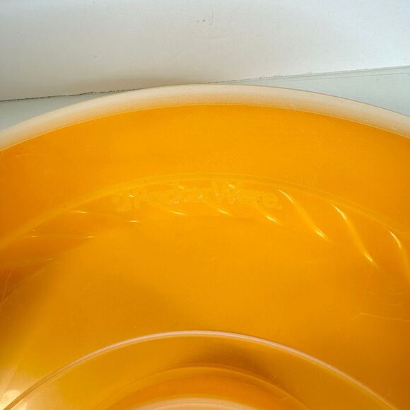 Yellow/Gold PackerWare Round Container with Lid Inner Bowl for Dip with lid - Picture 4 of 9